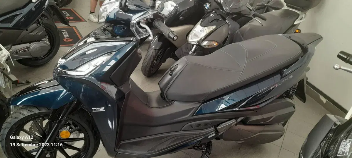 Kymco Agility 350i NN R16 (2023 - 26) (2)