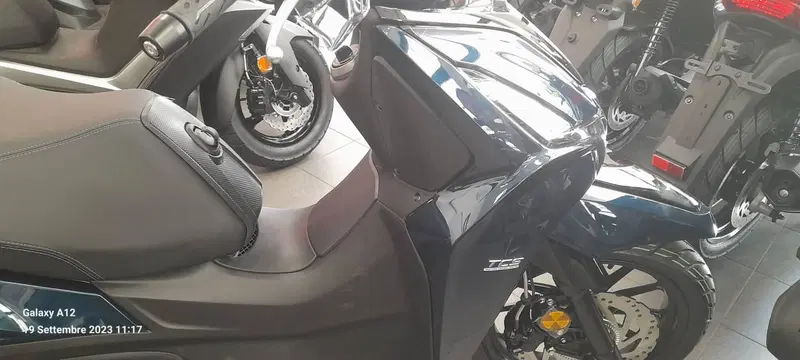 Kymco Agility 350i NN R16 (2023 - 26) (6)