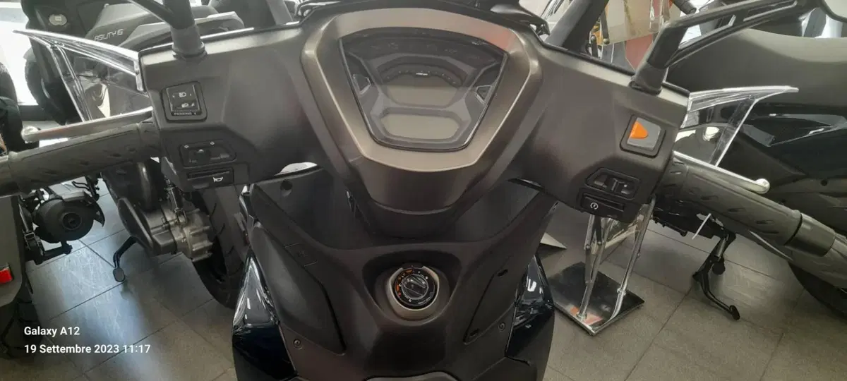Kymco Agility 350i NN R16 (2023 - 26) (3)