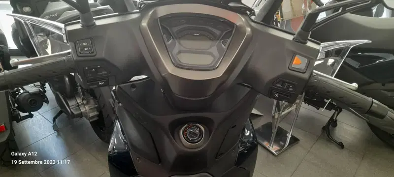 Kymco Agility 350i NN R16 (2023 - 26) (3)