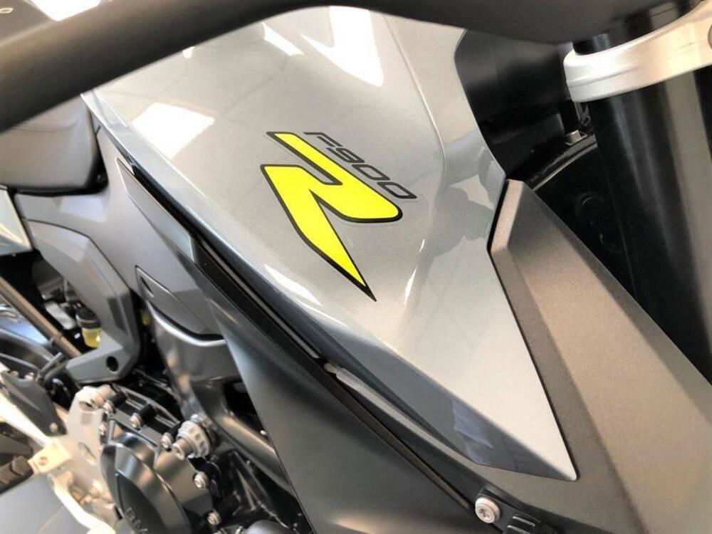 Bmw F 900 R (2021 - 24) (4)