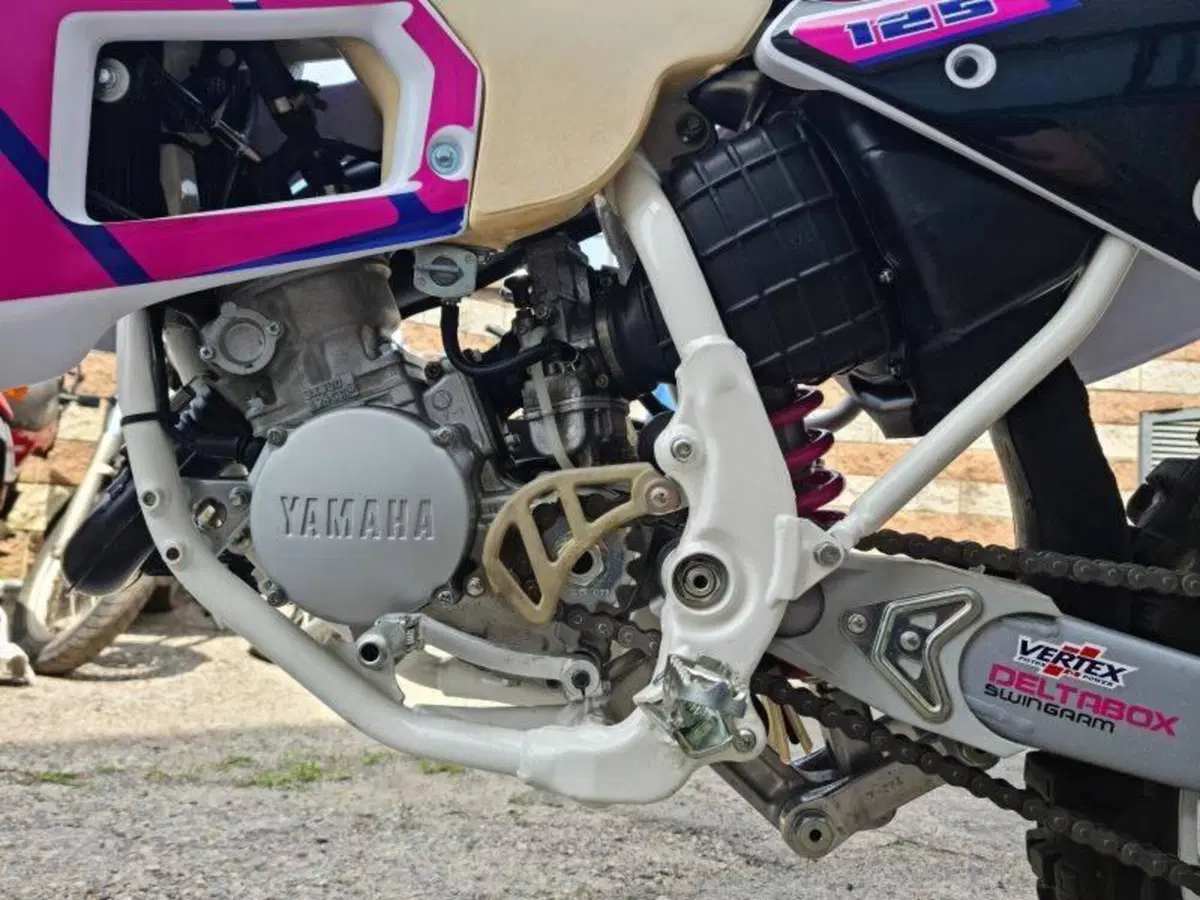 Yamaha YZ 125 (6)