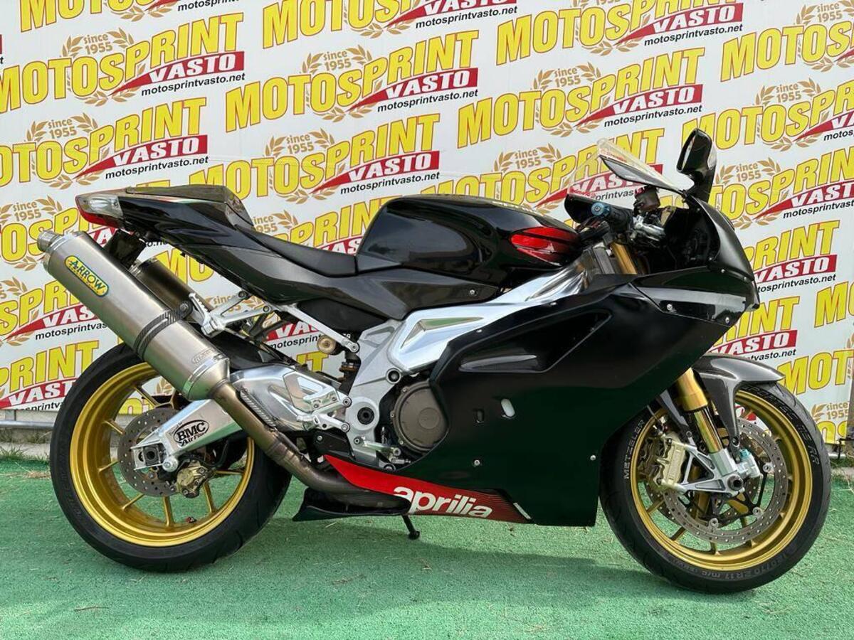 Vendo Aprilia RSV 1000 R 2003 04 Usata A Vasto Codice 9267453 Moto It