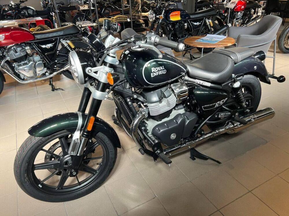 Royal Enfield Super Meteor 650 (2023 - 24) (2)