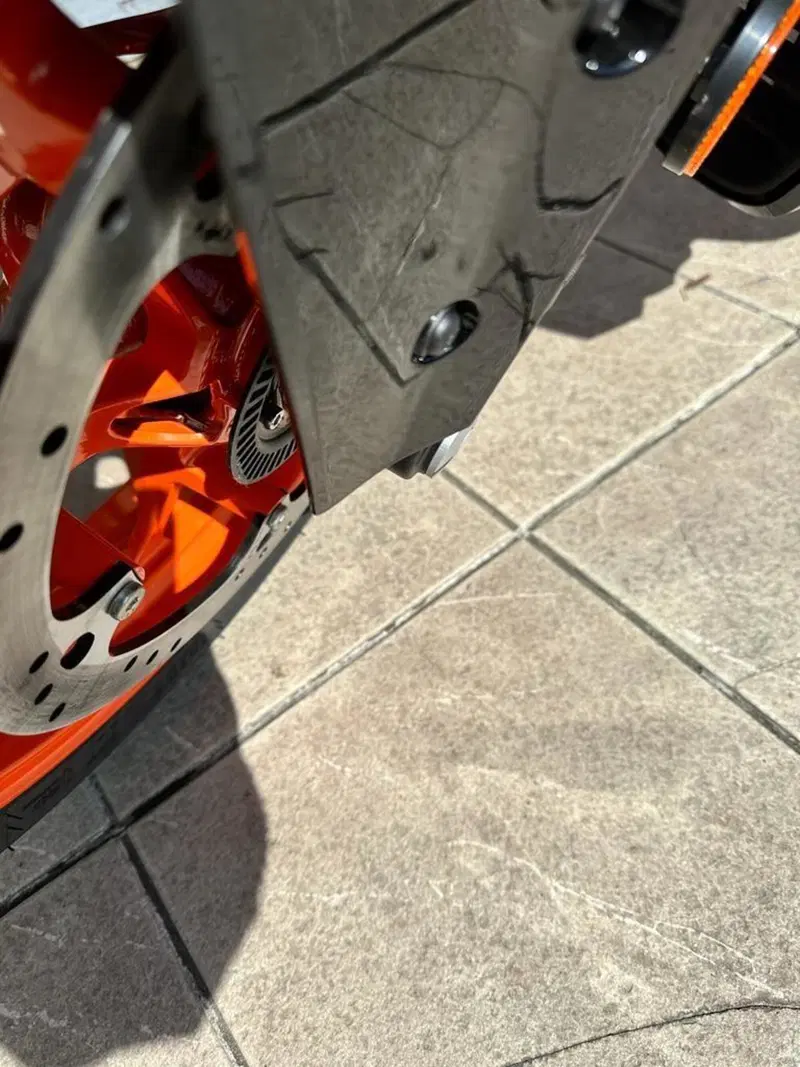 KTM RC 125 (2022 - 26) (9)