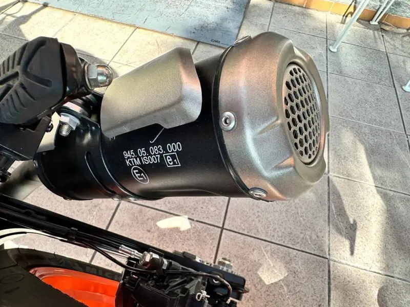 KTM RC 125 (2022 - 26) (11)