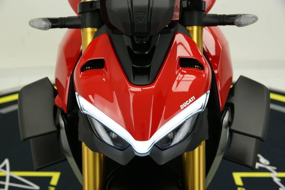 Ducati Streetfighter V4 1100 S (2020) (5)