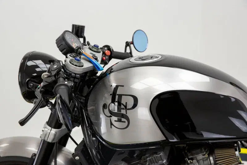 Suzuki GSX 750 (1998 - 03) (11)