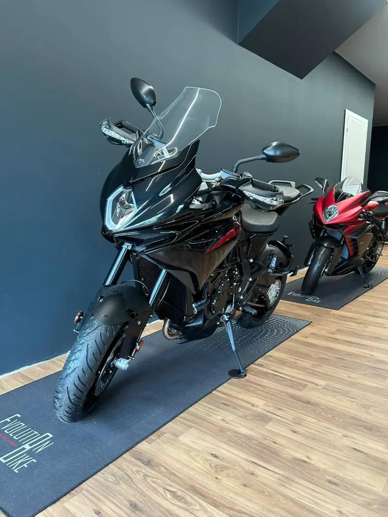 MV Agusta Turismo Veloce 800 R (2023 - 26) (4)