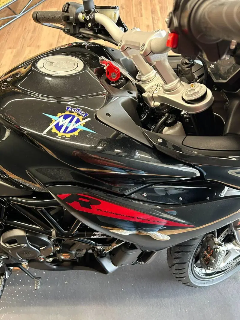 MV Agusta Turismo Veloce 800 R (2023 - 26) (12)