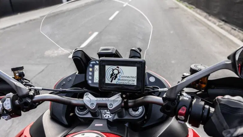 Sicurezza stradale: Ducati conferma l'impegno al Connected Motorcycle Consortium