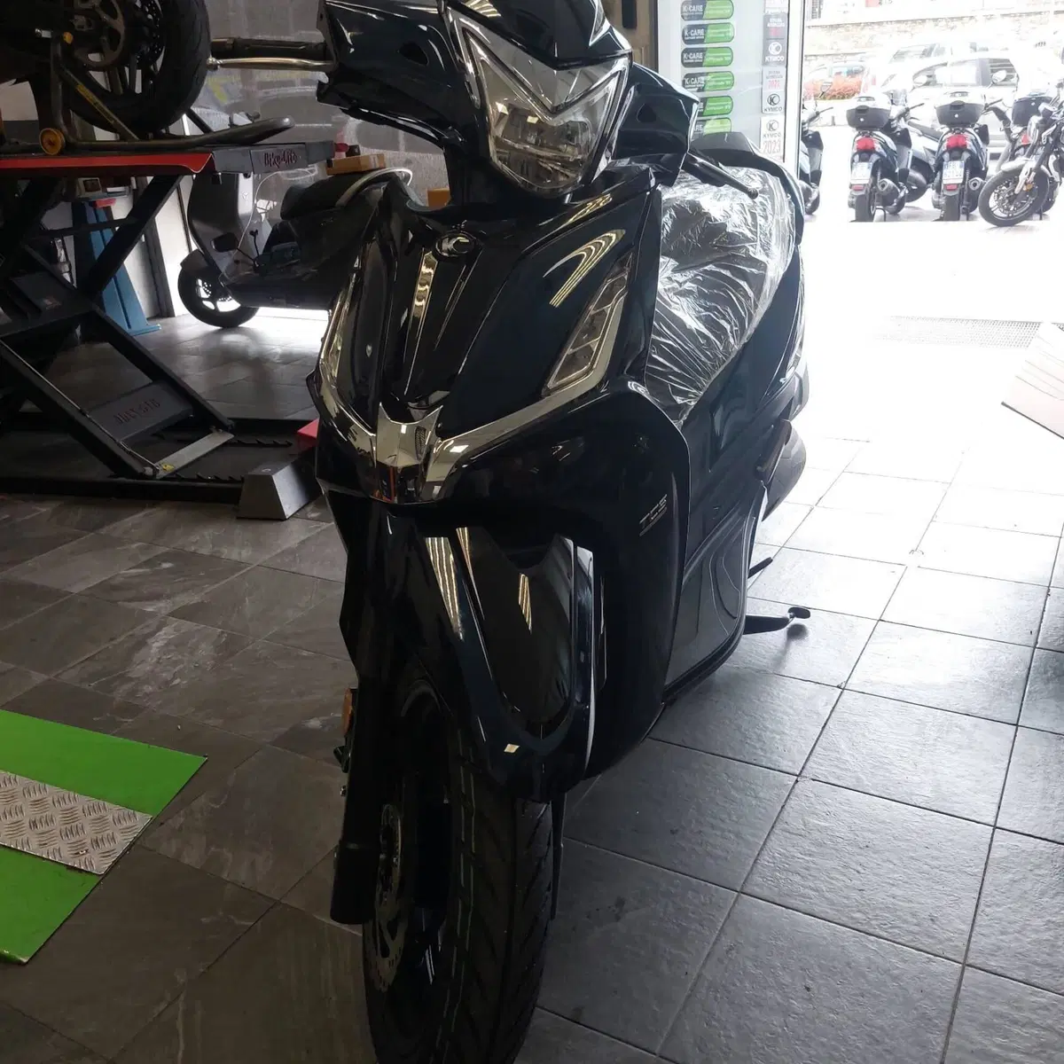 Kymco Agility 350i NN R16 (2023 - 26) (5)