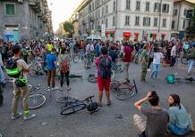 Di Milano si muore: ieri ciclisti e pedoni sono scesi in strada per protestare [VIDEO]