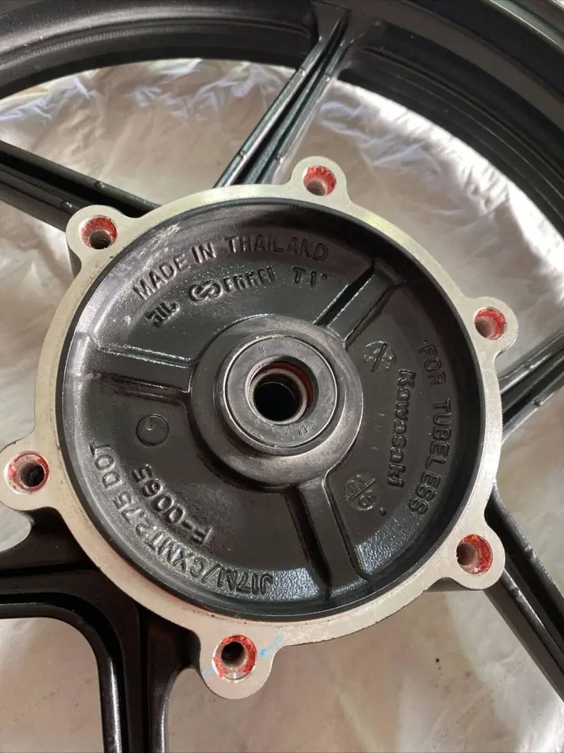 Cerchio Anteriore Kawasaki Ninja 250 2008/2012 (6)