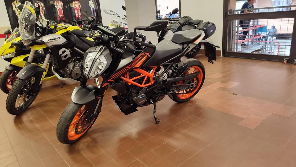 KTM 125 Duke (2021 - 23) (3)