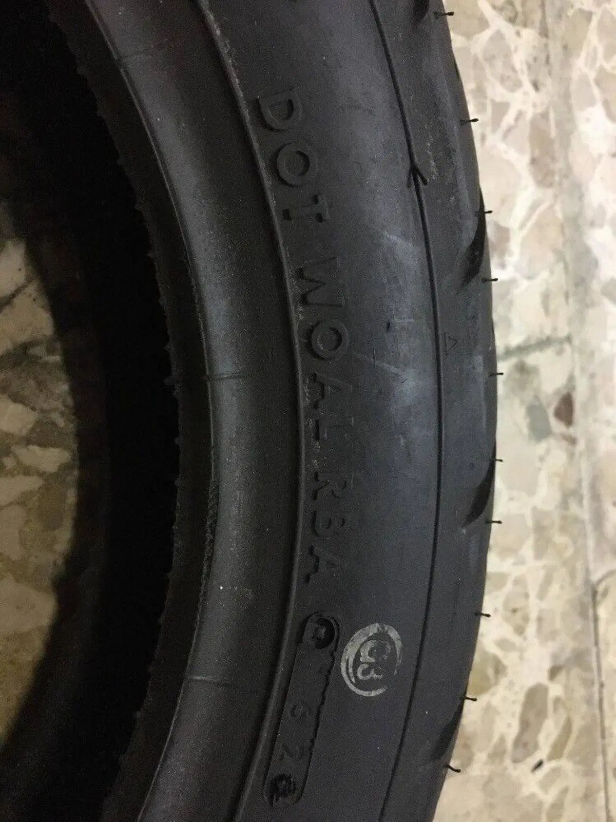 Gomma Pneumatico CEAT Sc32 3.00/10 (4)