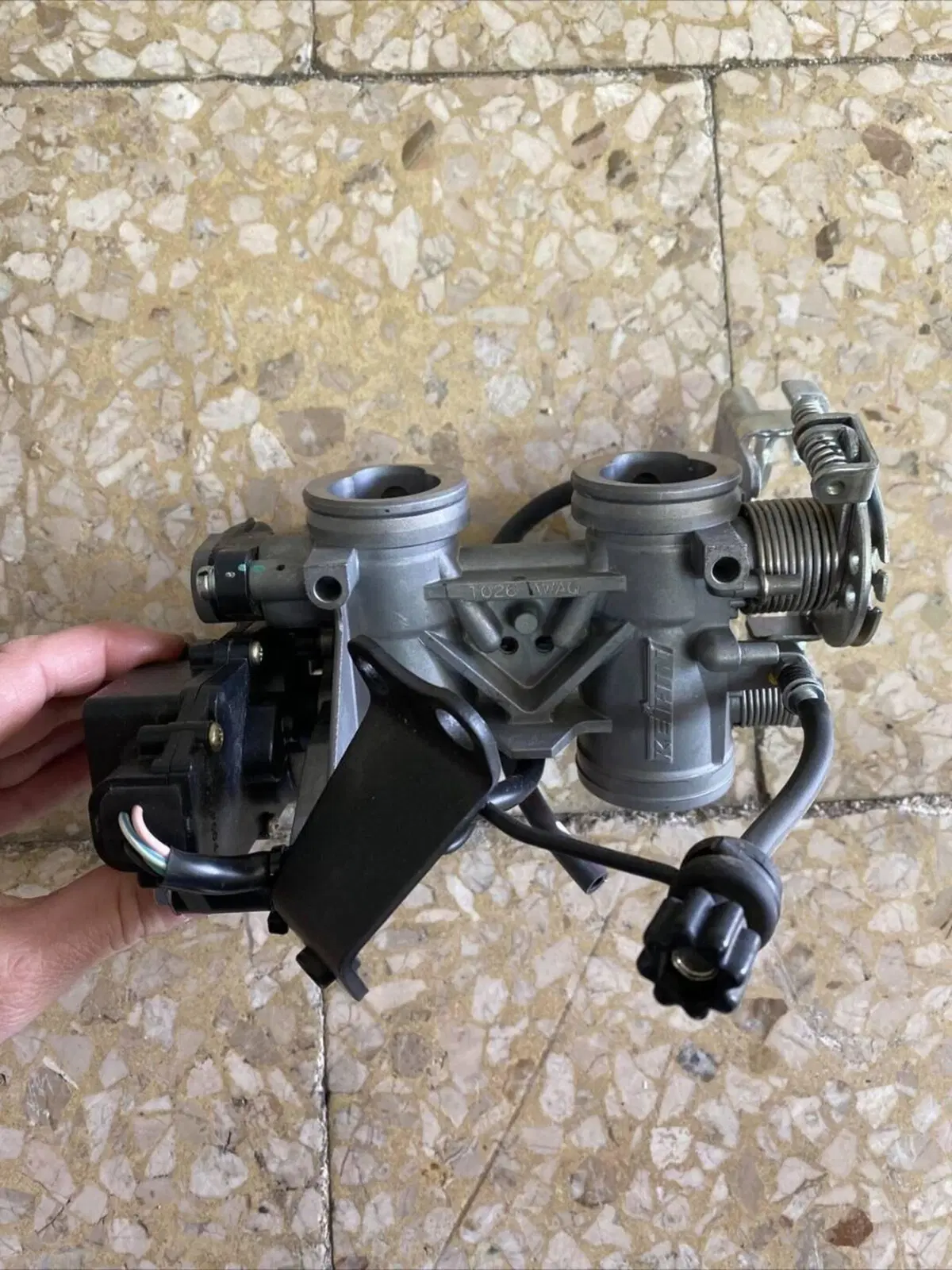 Iniettori Kawasaki Ninja250 2008/2012 Cod. 1616301 (5)