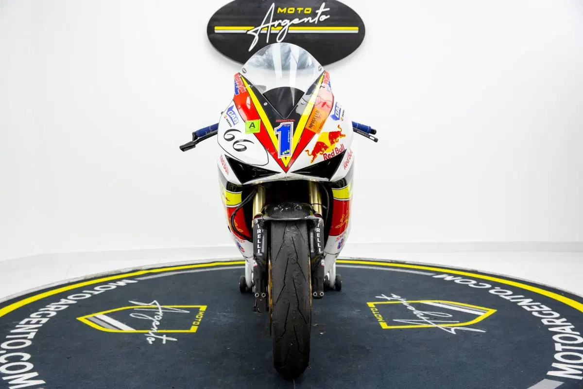 Honda CBR 1000 RR Fireblade (2008 - 11) (14)