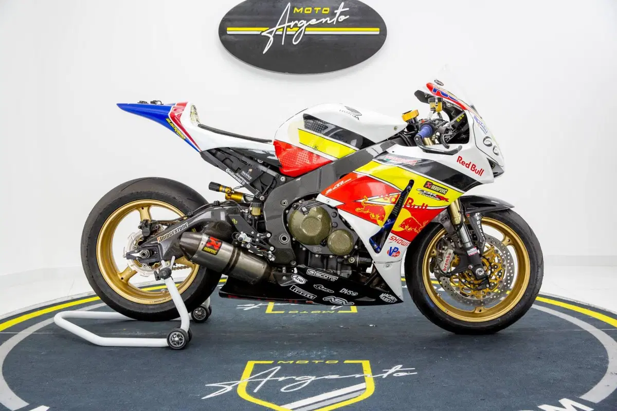 Honda CBR 1000 RR Fireblade (2008 - 11) (16)