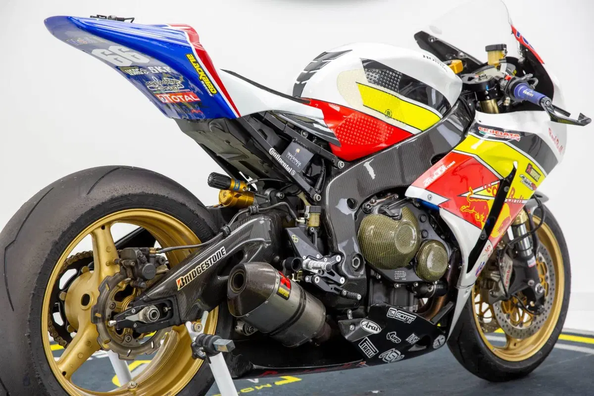 Honda CBR 1000 RR Fireblade (2008 - 11) (4)