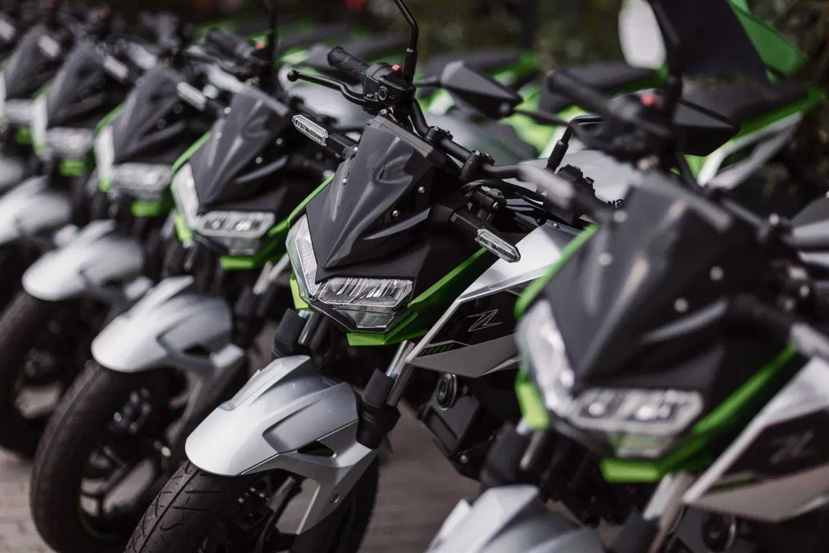 Kawasaki Z e-1, la prima elettrica giapponese. Ecco il nostro test! [VIDEO] (13)