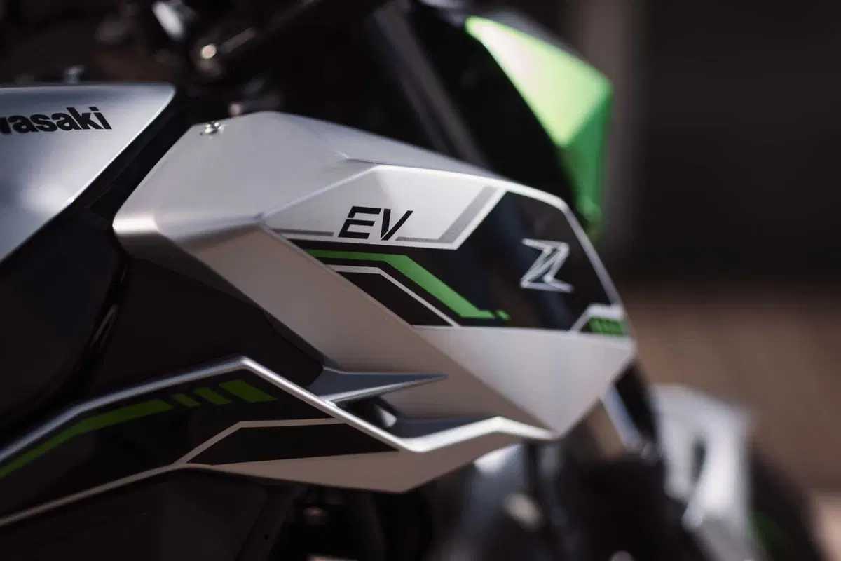 Kawasaki Z e-1, la prima elettrica giapponese. Ecco il nostro test! [VIDEO] (19)