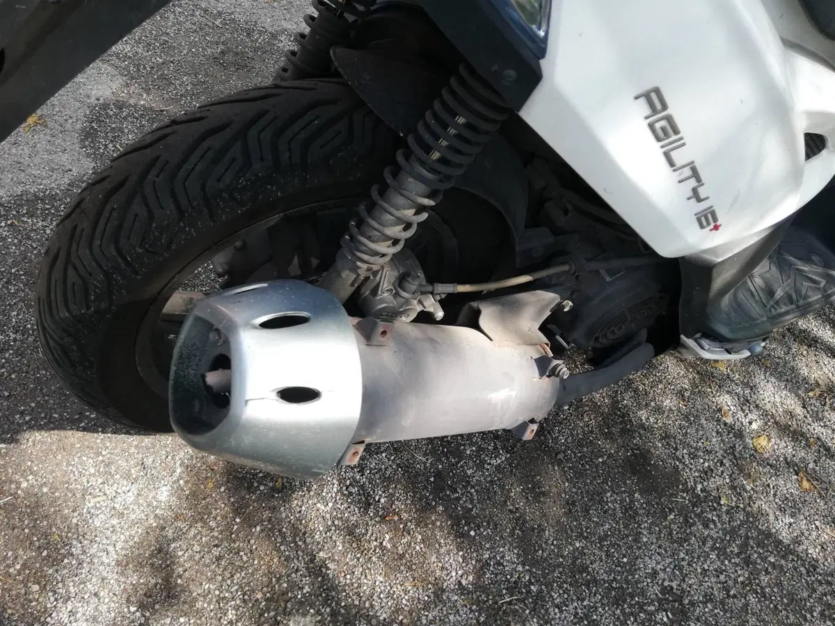 Kymco Agility 200i R16 + (2014 - 17) (4)