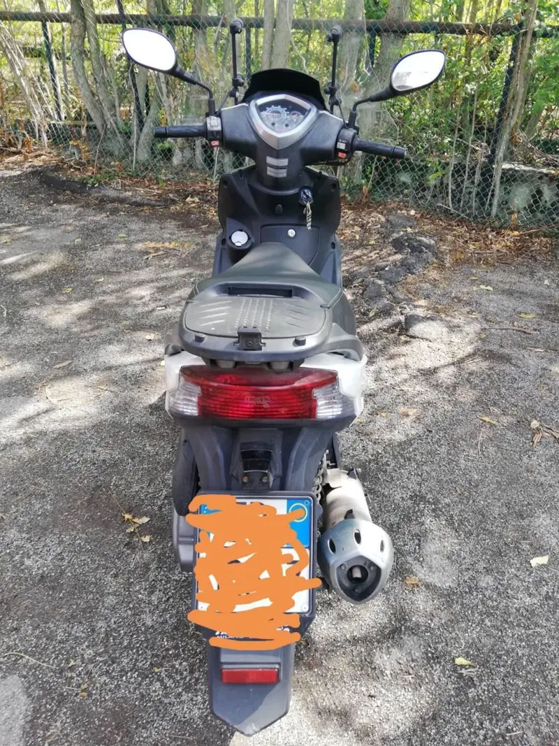 Kymco Agility 200i R16 + (2014 - 17) (9)