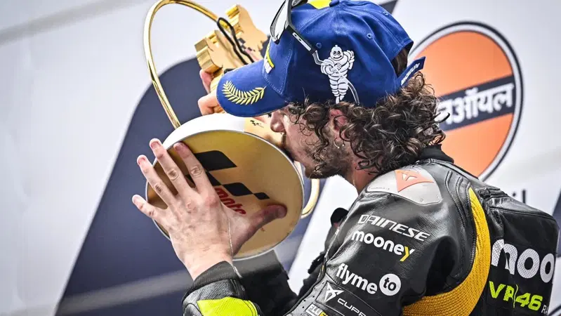 MotoGP 2023. GP dell'India. Marco Bezzecchi, vittoria da dominatore e dedica all'amico che non c'&egrave; pi&ugrave;: "Ciao Pippo, eri speciale"