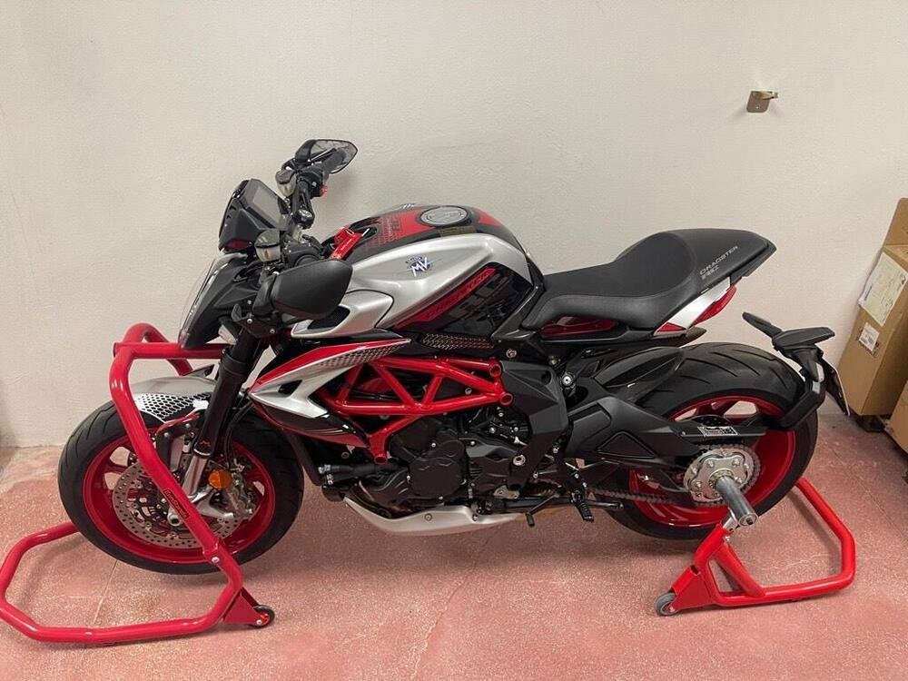 MV Agusta Dragster 800 RC SCS (2022 - 24)
