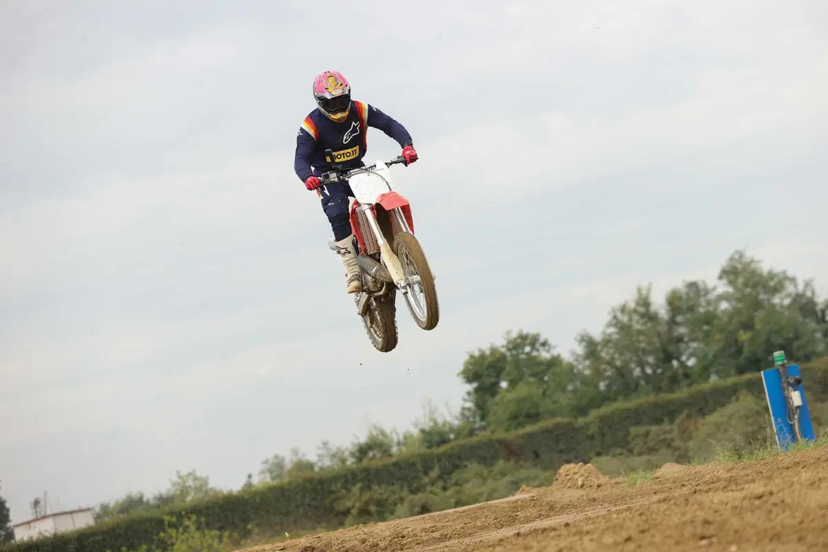 Honda CR500R 2001 TEST: la 2 tempi più spaventosa (e bella) di sempre! (27)