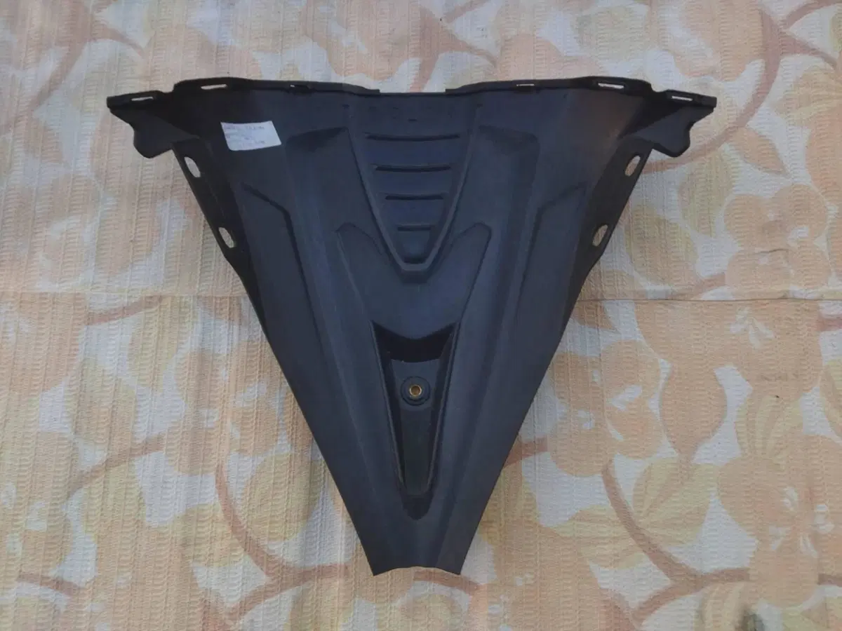 Coperchio Cruscotto Anteriore per Kymco Downtown 1 (2)