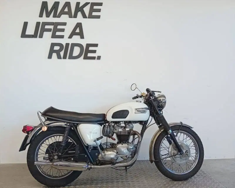 Triumph T 120R