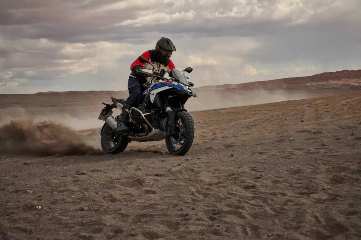 Nuova BMW R1300GS 2024: presentazione LIVE, com'è fatta. Che bomba! (91)