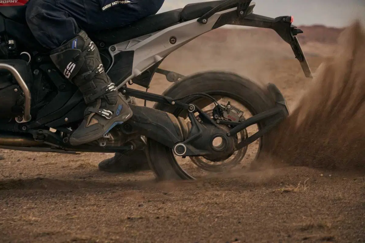 Nuova BMW R1300GS 2024: presentazione LIVE, com'è fatta. Che bomba! (92)