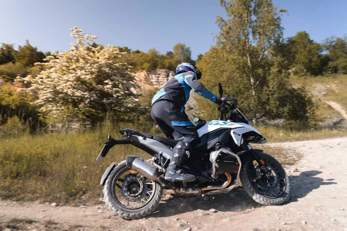 Nuova BMW R1300GS 2024: presentazione LIVE, com'è fatta. Che bomba! (144)