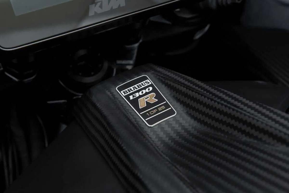 Brabus 1300 R Masterpiece Edition: 50 esemplari a un prezzo da capogiro (6)