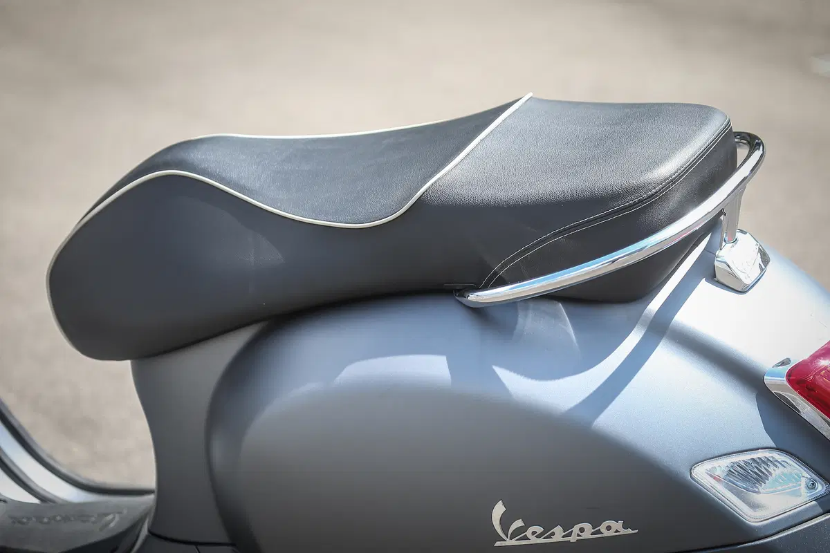 Vespa GTS 300 SuperSport (29)