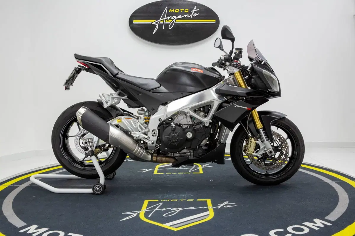 Aprilia Tuono V4 R (2011 - 15) (8)
