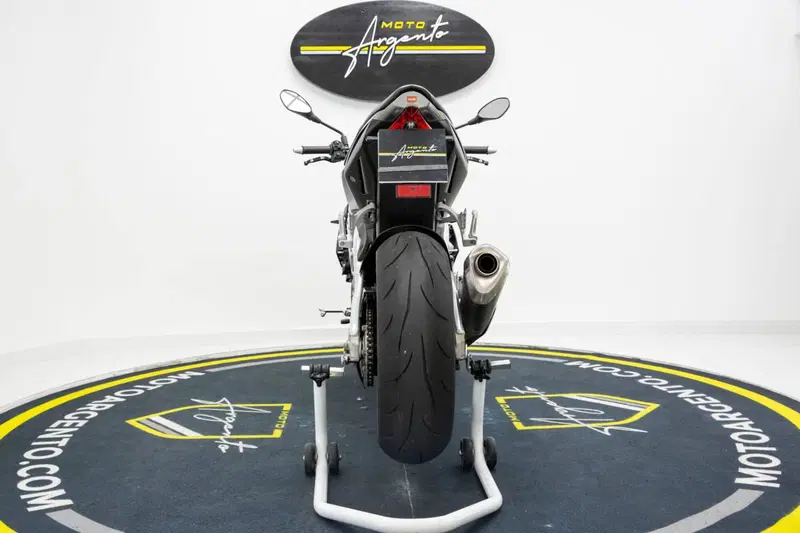Aprilia Tuono V4 R (2011 - 15) (7)