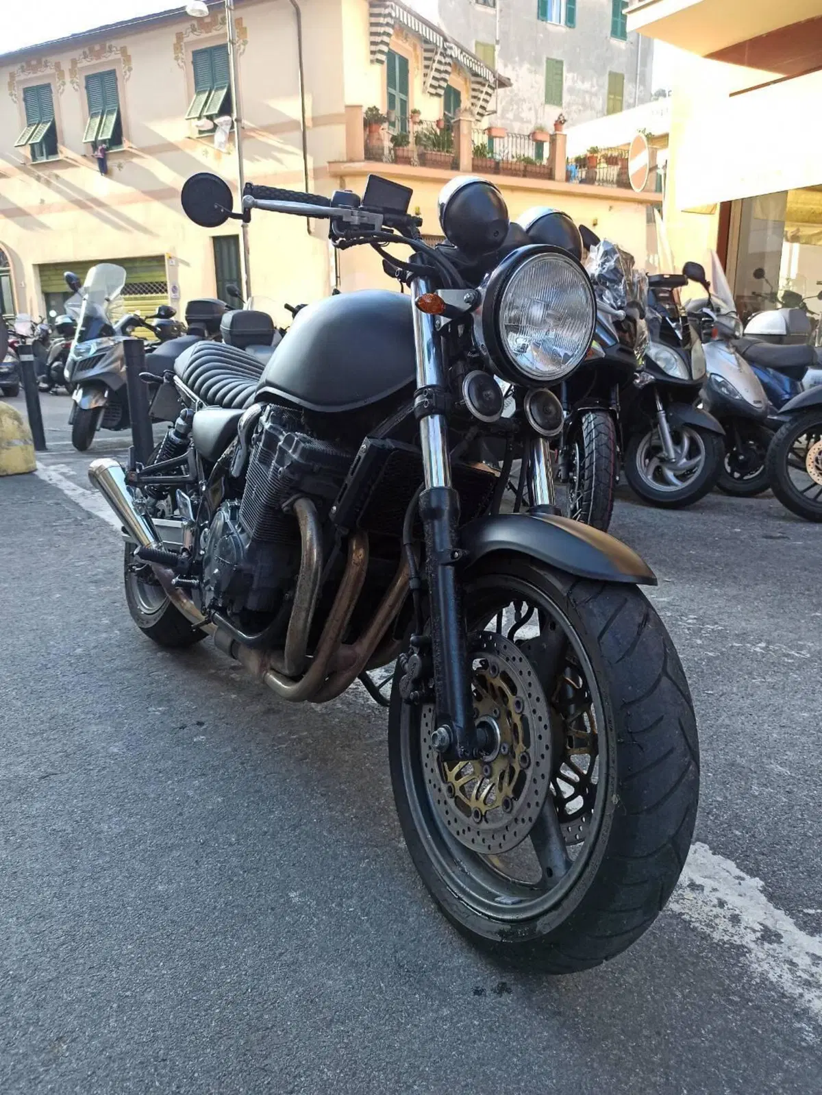 Suzuki GSX 750 F (2)