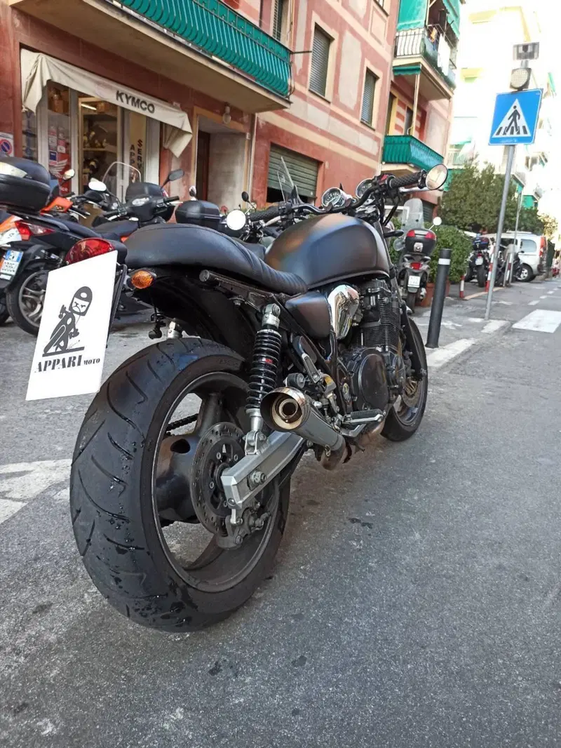Suzuki GSX 750 F (6)