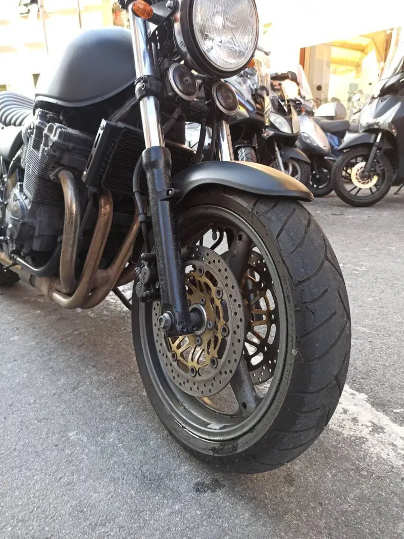 Suzuki GSX 750 F (10)