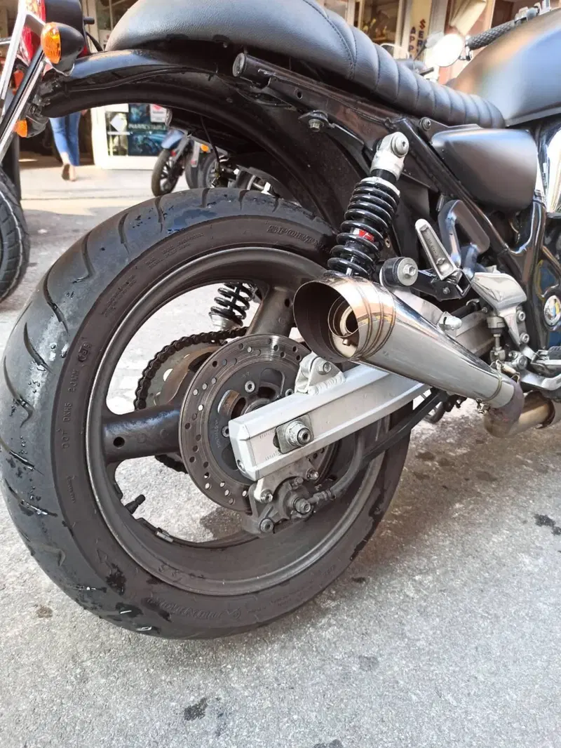 Suzuki GSX 750 F (11)