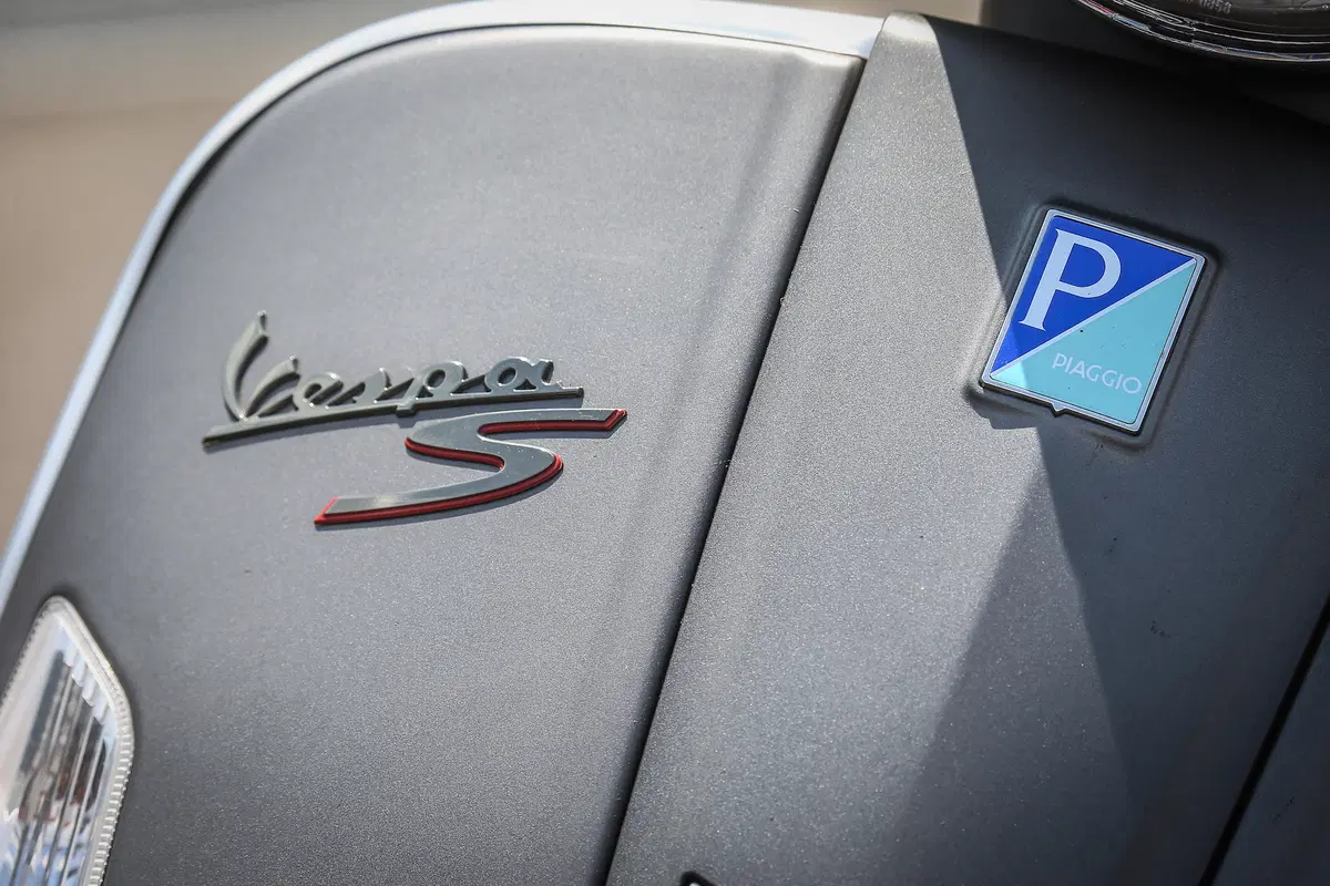 Vespa GTS 300 SuperSport (32)