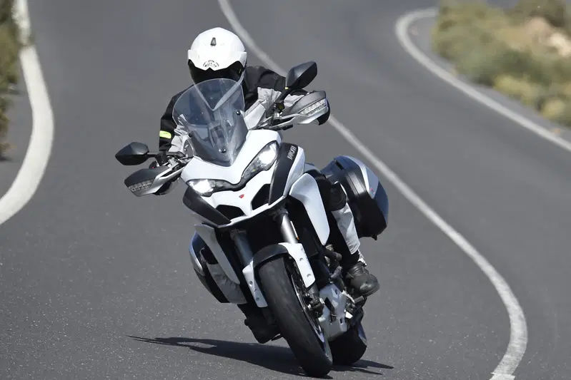 Multistrada 1200 &egrave; il primo modello su cui Ducati spende in maniera "pesante" una tecnologia di derivazione Audi, il comando della distribuzione DVT
