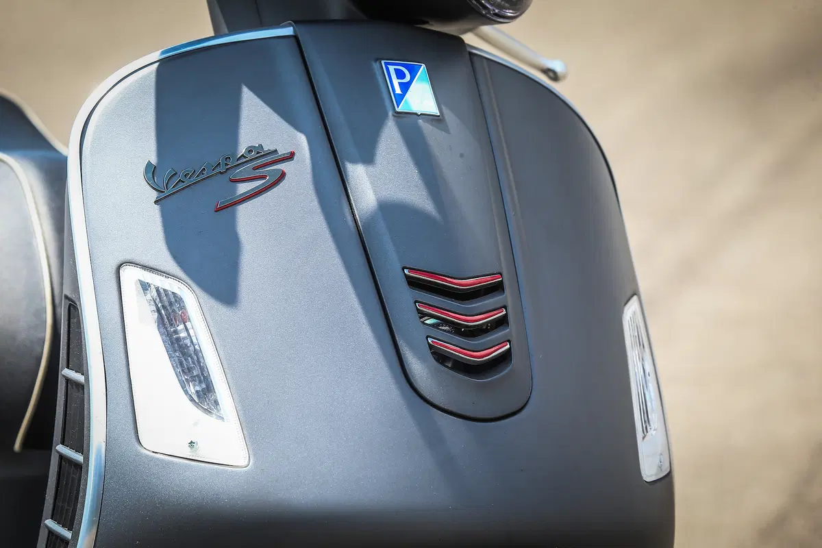 Vespa GTS 300 SuperSport (41)