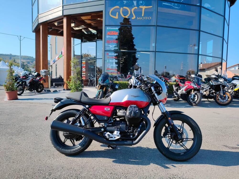 Moto Guzzi V7 Stone Corsa (2023 - 24)