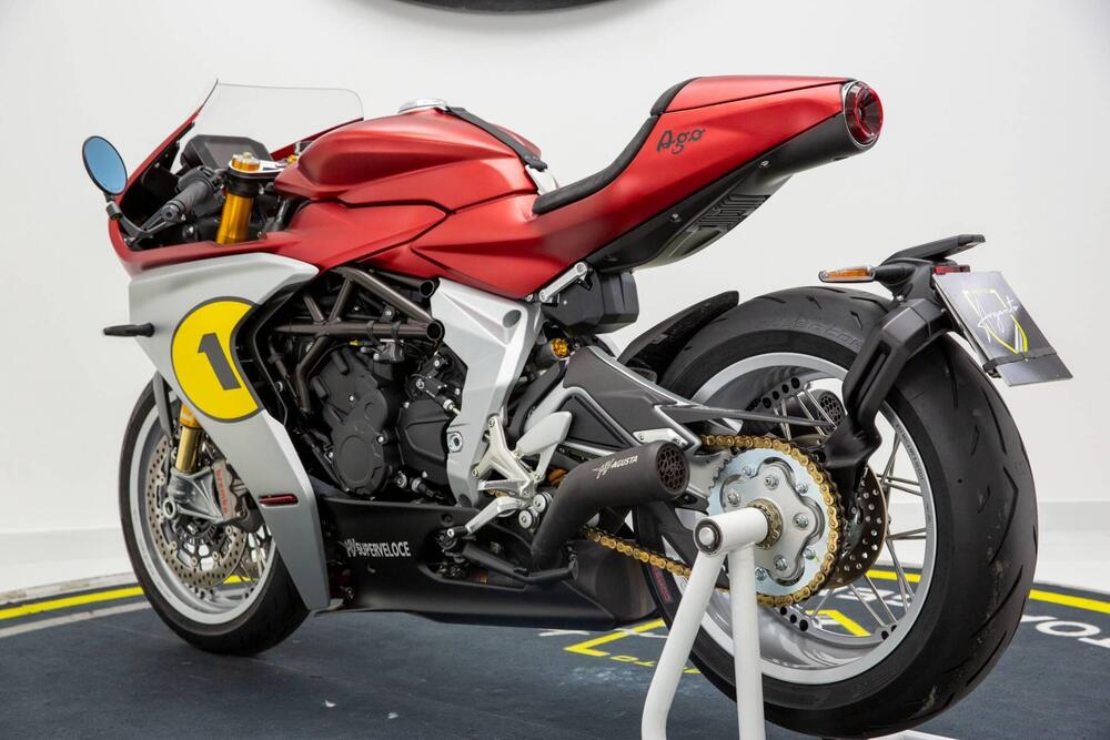 MV Agusta Superveloce 800 Ago (2021 - 23) (5)