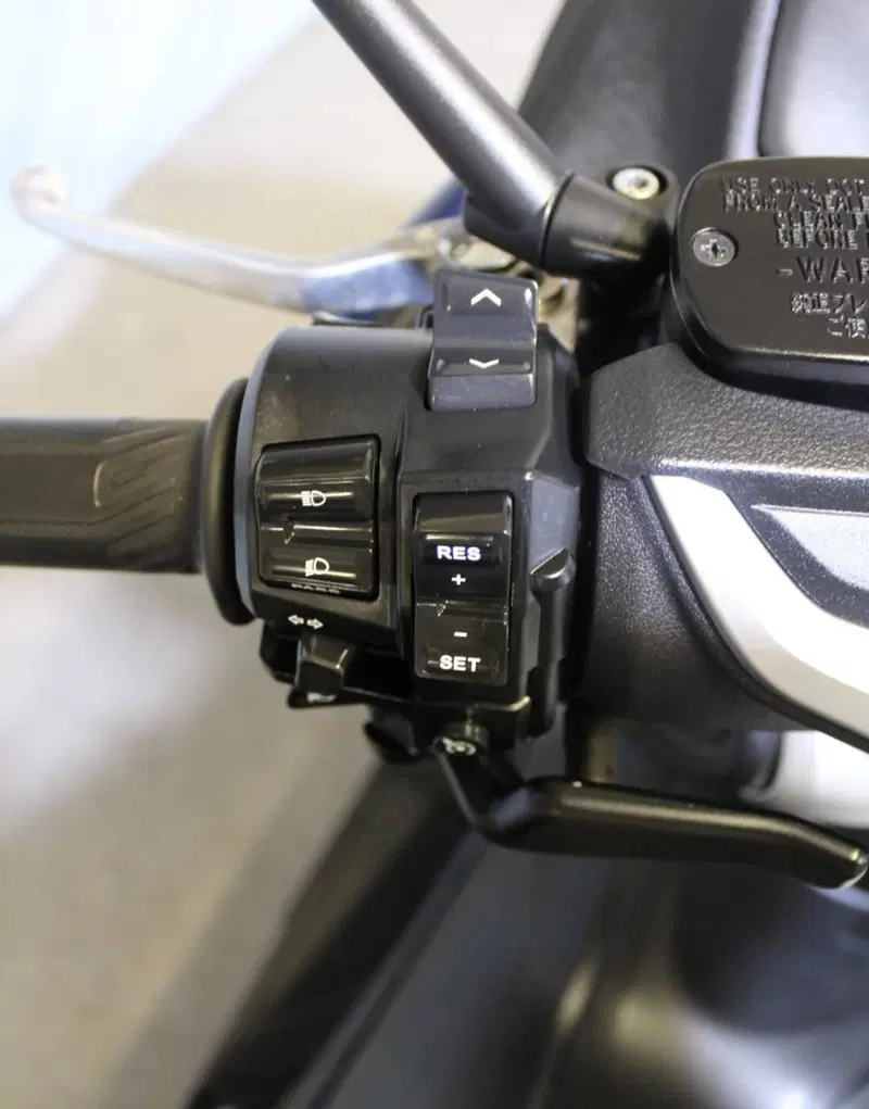 Yamaha T-Max 530 DX (2017 - 19) (11)